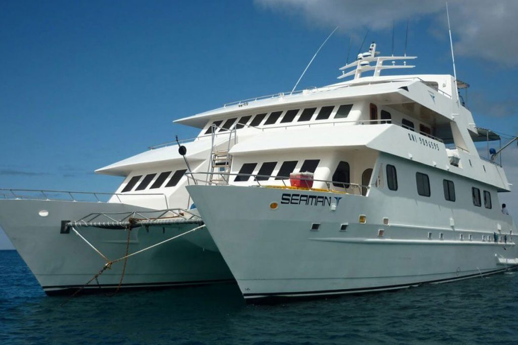 galapagos-cruises-seaman
